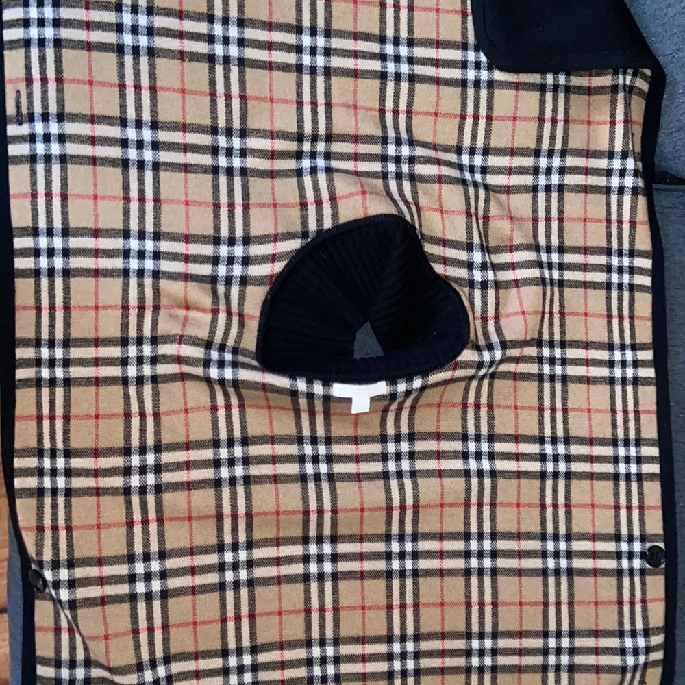 Beautiful reversible size Large girls wool 100 percent authentic Burberry poncho